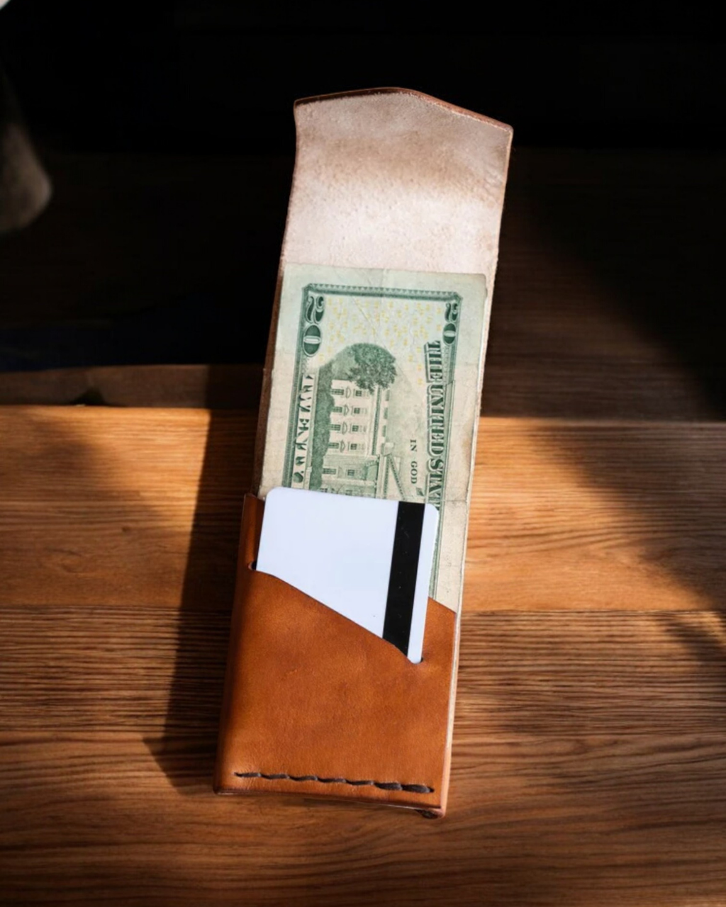 Nomad Fold™ – Slim Vegan Leather Wallet