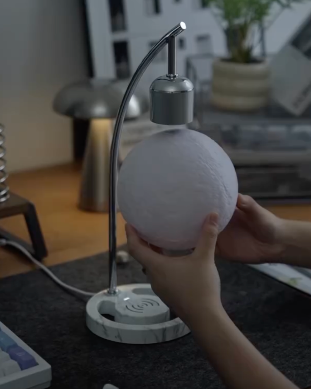 Wireless Levitating Moon Lamp